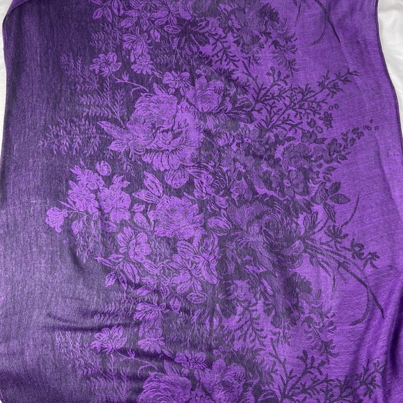 Rich deep jewel tone purple and black pashmina scarf two sided weave tasseled - Picture 4 of 11